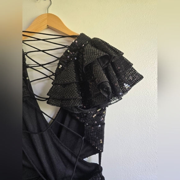 Mac Duggal, Sequined Ruffled Cut-out Lace-up Gown, Black, Size 8‎ - NWOT. - Picture 12 of 13